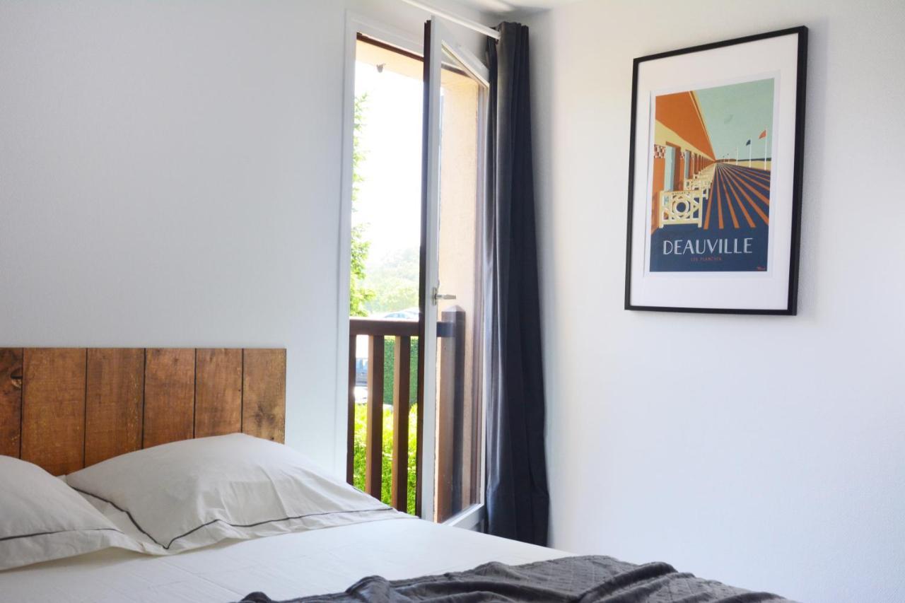 Cottage With Large Garden 15 Minutes Walk From The Beach Вилле-сюр-Мер Экстерьер фото